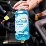 Electrolit Blue Raspberry Electrolyte Hydration Beverage - 21 fl oz Bottle: Gluten-Free, Non-Caffeinated - Image 4