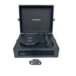 Crosley Voyager Crosley CR8017A-BK Bluetooth Three Speed Suitcase Turntable