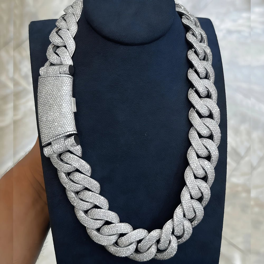 Afb886618ecdd4969908273a0ceae75c3u.jpg Men'S & Women'S 18K Gold Plated Cuban Link Necklace / 15Mm Heavy Duty Interlocking Chain With Moissanite-Like Sparkle, Durable C - Image 1