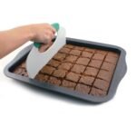 BergHOFF Perfect Slice 14 inches Cookie Sheet with Tool
