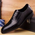 Luxury Mens Leather Shoes Retro Carved Lace-up Brogue Oxford Wedding Men Dress Shoes Male Formal Business Gentleman Office Shoes - Image 4