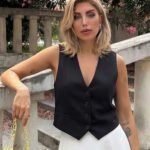 HH Women Casual V-Neck Sleeveless Waistcoat Elegant Fashion Solid Single-breasted Short Vest Chic Tops Female Summer Outerwear