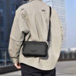Fashionable Multi-Layer Shoulder Bag for Man,Hand-Held Casual Crossbody Bag, Suitable for Commuting, Daily Use,Black Business Travel Bag, Solid Color Minimalism Handbag - Image 2