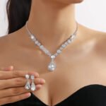 2pcs/set Jewelry Sets Women Elegant Waterdrop Rhinestone Pendant Necklace stud Earrings Wedding Dress Bridal Jewelry Set - Image 2