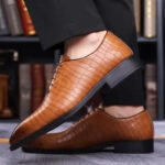 Luxury Mens Leather Shoes Retro Carved Lace-up Brogue Oxford Wedding Men Dress Shoes Male Formal Business Gentleman Office Shoes - Image 2