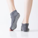 Women Backless Five Toe Yoga Socks Non-Slip Cotton Ladies Dance Ballet Socks Open Half Breathable Fitness Sport Sock for Pilates - Image 3