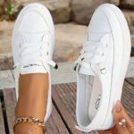 Women Mule Sneakers Slip On Half Slippers 2026 New Fashion Round Toe Platform Casual Shoes Ladies Lightweight Soft Leather Walking Sneakers Non Slip Flat Half Drag Outdoor Daily Wear White Black Versatile Lazy Footwear