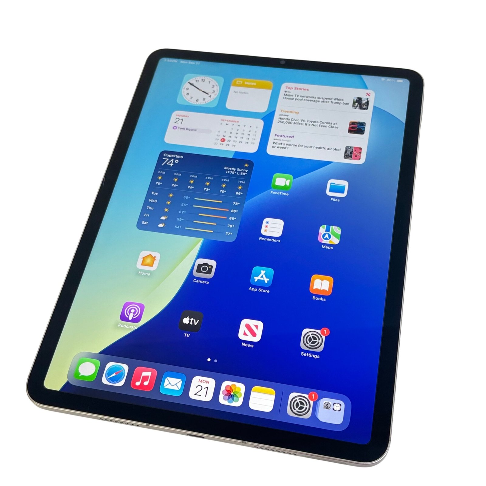 b76237a9-3057-4dd3-9c1a-bbd5f1e2c93a.jpg Apple iPad Pro 4th Gen MP553LL/A 128GB 11'' Wi-Fi Tablet - Space Gray - Image 1