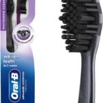 Oral-B 3D White Charcoal Toothbrush, 2 Count Soft Manual tootbrush Pack, Whitens Teeth, removes Plaque and Stains, Tongue Scraper Tooth Brush