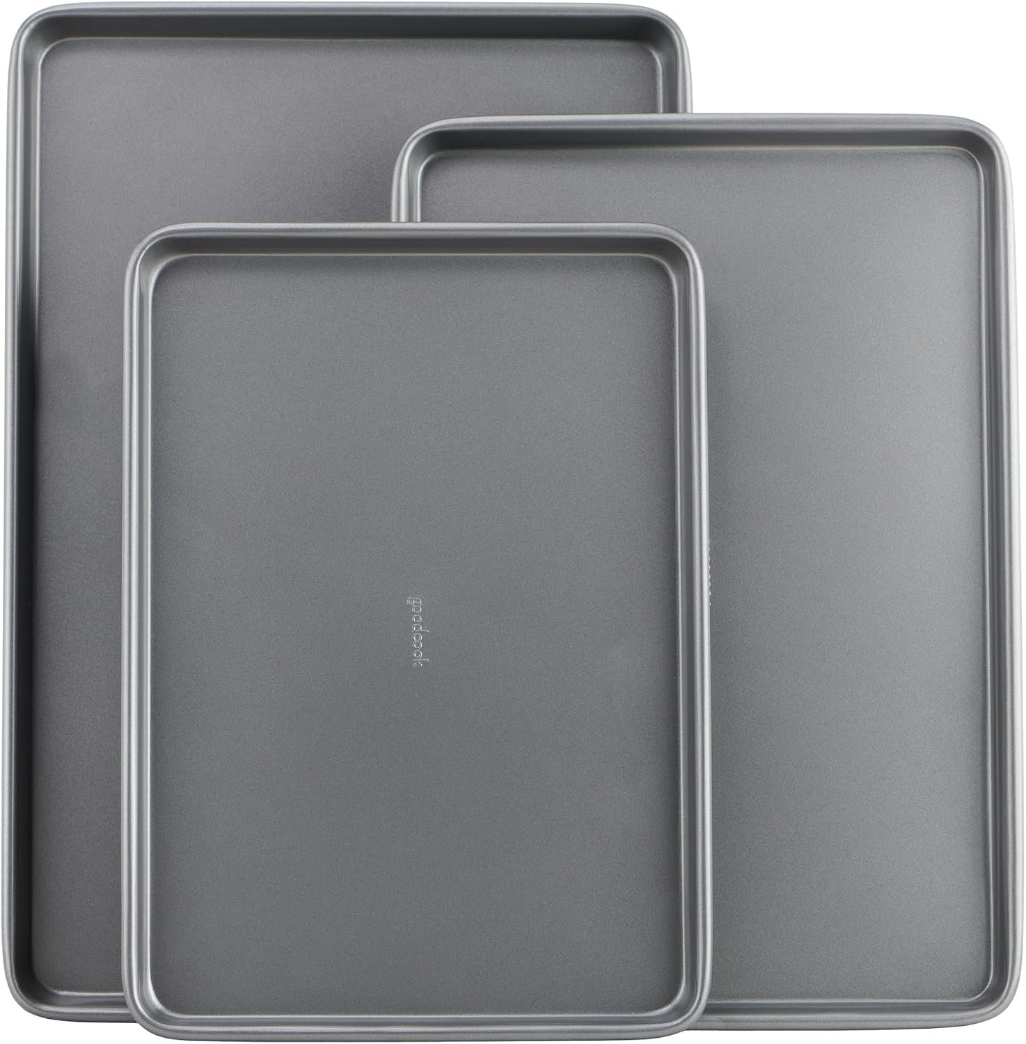 818tB5HRXL._AC_SL1500_ GoodCook Everyday Nonstick Baking Sheet Set, 3 Pack Includes Small (13×9) Medium (15×1) and Large (17×11) Pans Carbon Steel Construction Cookie Sheets Bakeware Set, Gray - Image 1