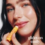 Burt's Bees 100% Natural Moisturizing Lip Balm (Original Beeswax) - Image 3