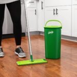 Libman Rinse 'n Wring Mop System: Microfiber, Grip Handle, Hanging Loop, Multi-Surface Use - Image 4