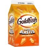 Pepperidge Farm Goldfish Flavor Blasted Extra Cheddar Snack Crackers - Image 4